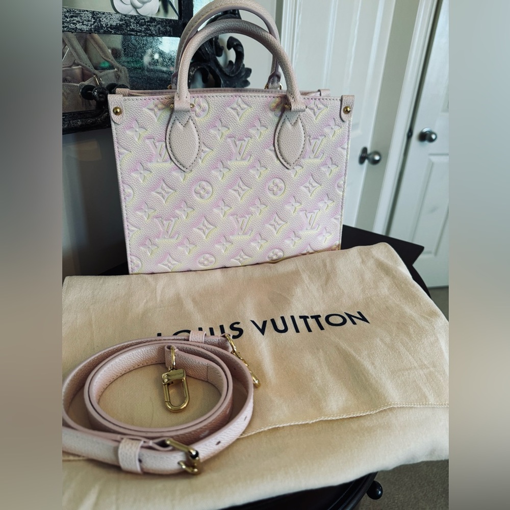 Louis Vuitton On The Go PM Summer Rose - Picture 12 of 12